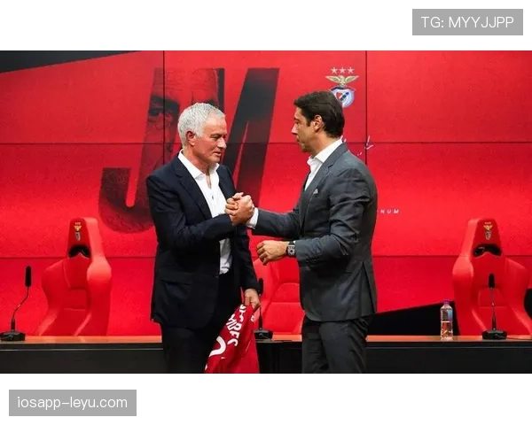 穆里尼奥焕新球队精神文化，激励球员团结奋进展现新风貌