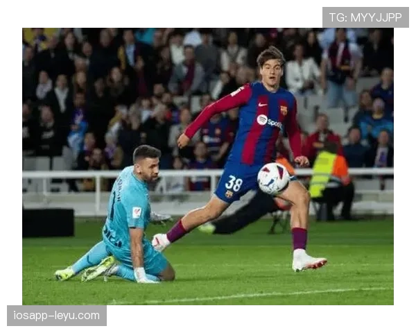 西甲经典回顾：冠军争夺战的激情岁月与荣耀瞬间