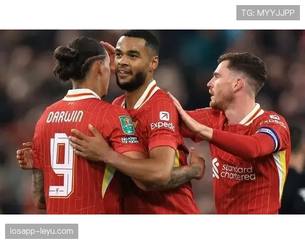 雷吉纳锋线火力全开,状态火热助球队连创佳绩 雷吉纳锋线火力全开,状态火热助球队连创佳绩