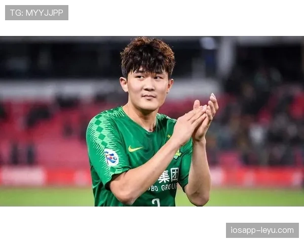 金玟哉 vs 范戴克：身体素质与防守覆盖能力对比分析